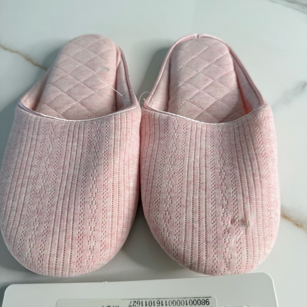 NWT Charter Club pink slippers